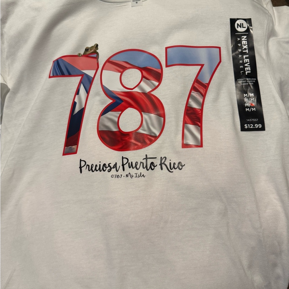 Medium Puerto Rico 787 Mi Isla Preciosa Tshirt